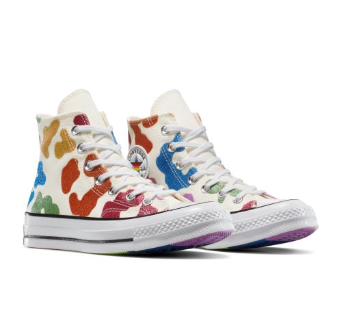 La Campaña Del Orgullo 2025 De Converse Empodera A La Comunidad All Star Con Amor