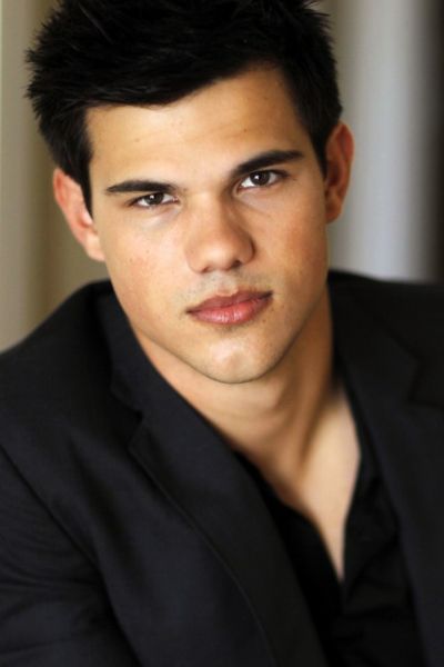 Taylor Lautner ¿Cuándo Es Su Cumpleaños?