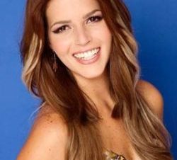 Claudia Álvarez Choca por Conducir en Estado de Ebriedad