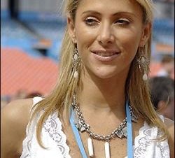 ¿A quién Prefieres en el Super Bowl? A Inés Sainz o Rebeca Rubio