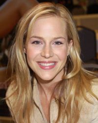 Julie Benz