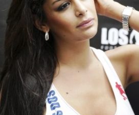 Larissa Riquelme Desnuda en Maxim