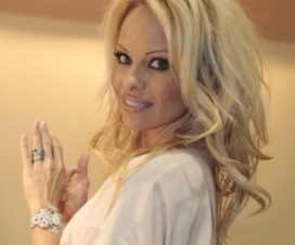 Pamela Anderson Estará en La Academia