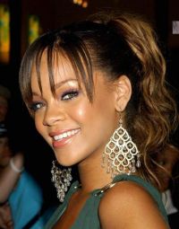 Aparecen Fotos de Rihanna Desnuda